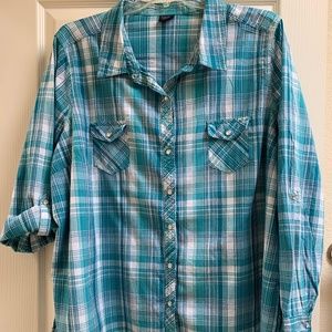 Women's Plus size plaid shirt